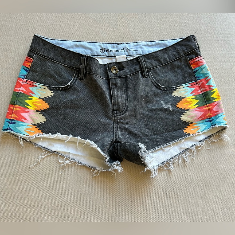 Element denim/ Jean‎ shorts measurements in Photos